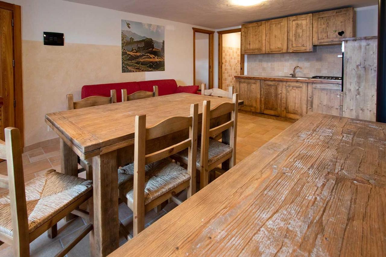 L'Or D'Echallogne - Chambre D'Hotes Bed & Breakfast Arnad Luaran gambar